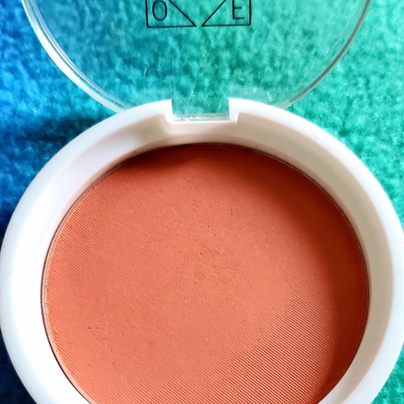 Blush and highlighter bundle - Picture 12 of 14